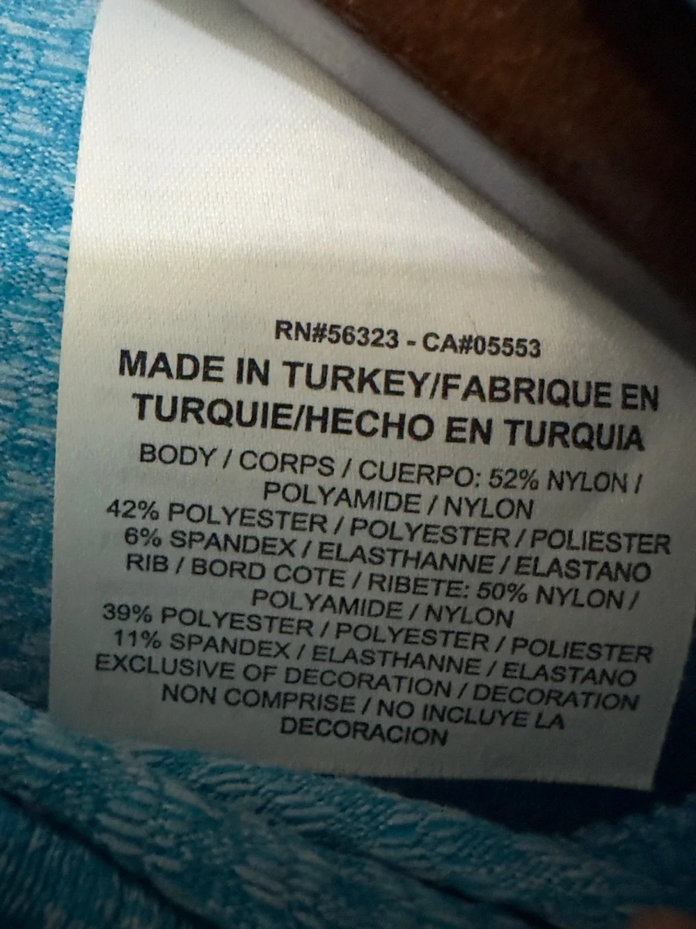 Nike Pro | NWOT Turkey Women’s Blue Lightweight Hooded Performance Sweater (S)